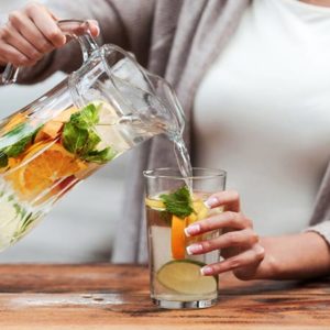 Что такое сжигающая жир детокс вода и как ее приготовить